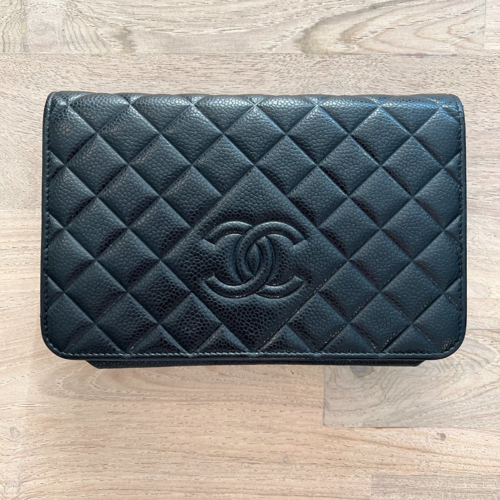 Authentic CHANEL Diamond CC Wallet on Chain Silver Hardware